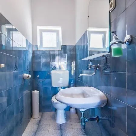 شقة Marinka زادار