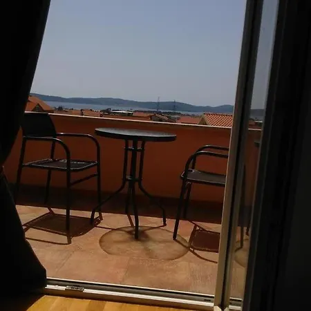 Marinka شقة زادار